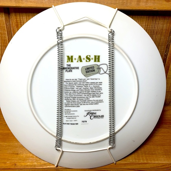 MASH 4077th Collector Plate 1982 Limited Edition Twentieth Century-Fox Film Corp - Picture 3 of 5